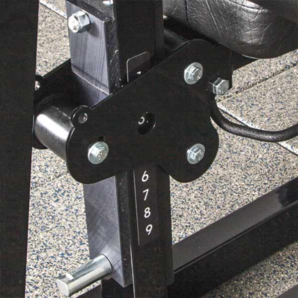 FRONT LAT PULLDOWN
